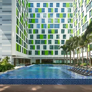 Hotel & Saigon Airport By Ihg